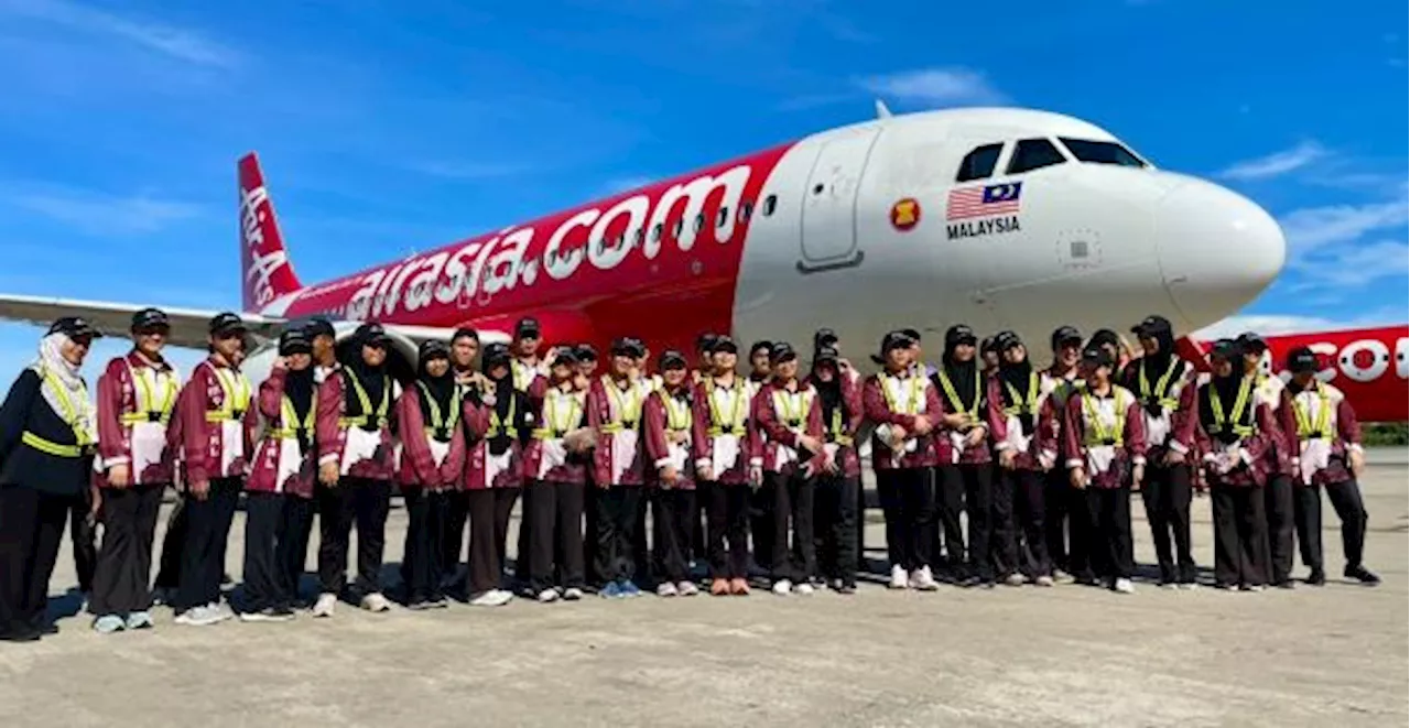 Bagaikan mimpi, pelajar MRSM rasai pengalaman naik pesawat