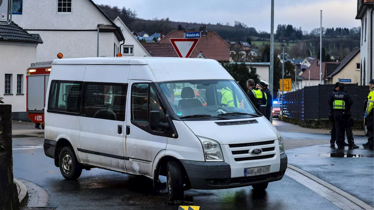 Tragischer Unfall in Hemer - 10-Jährige von Schulbus überrollt