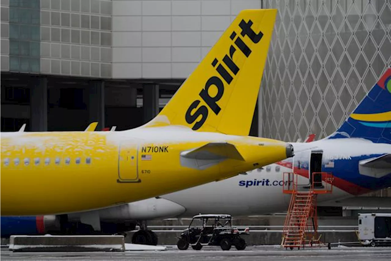 Frontier Airlines Makes Another Bid for Bankrupt Spirit Airlines