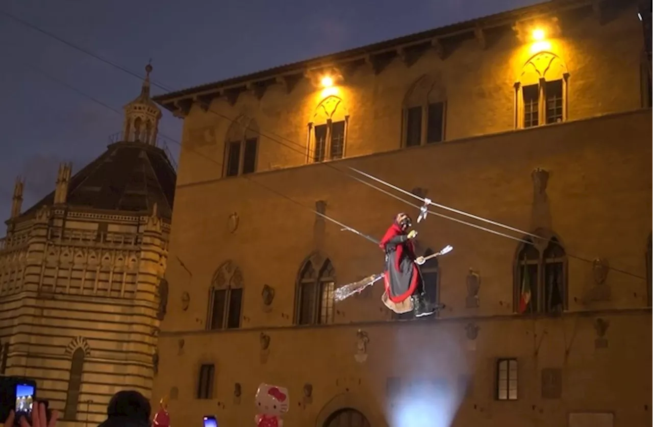 Per la Befana a Pistoia in 6.500 in piazza Duomo