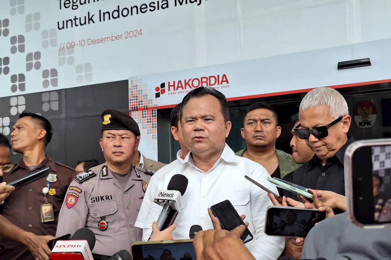 Mantan Dirjen Imigrasi Ronny Frangky Diperiksa KPK Soal Perlintasan Harun Masiku