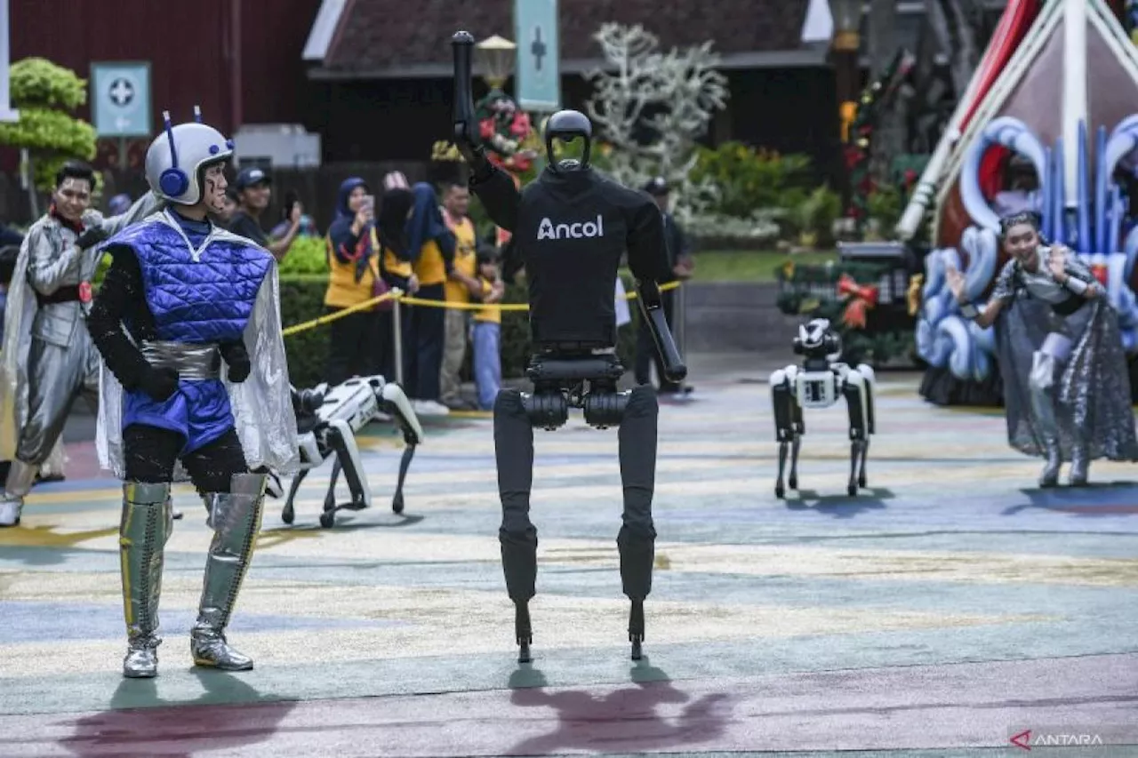 Parade Robot di Dufan Meriahkan Libur Tahun Baru