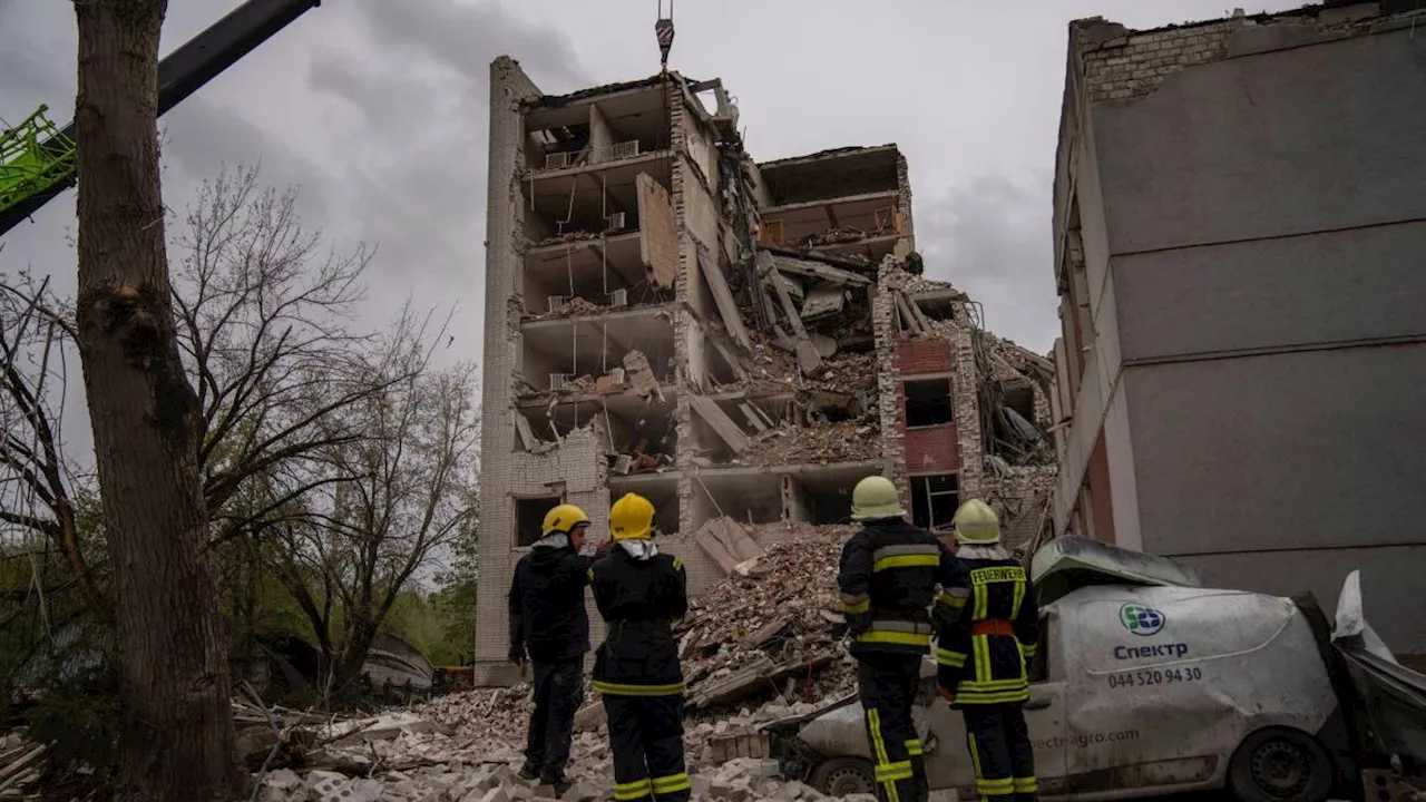 Live-Ticker zur Ukraine: Russischer Raketenangriff auf ukrainische Stadt Tschernihiw