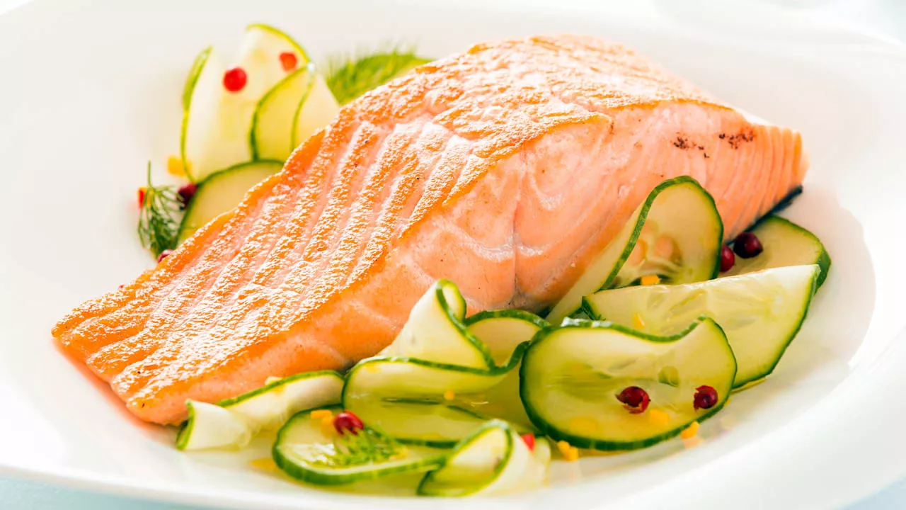 Glukose-Trick zum Abnehmen: Dieses Fischgericht ist perfekt