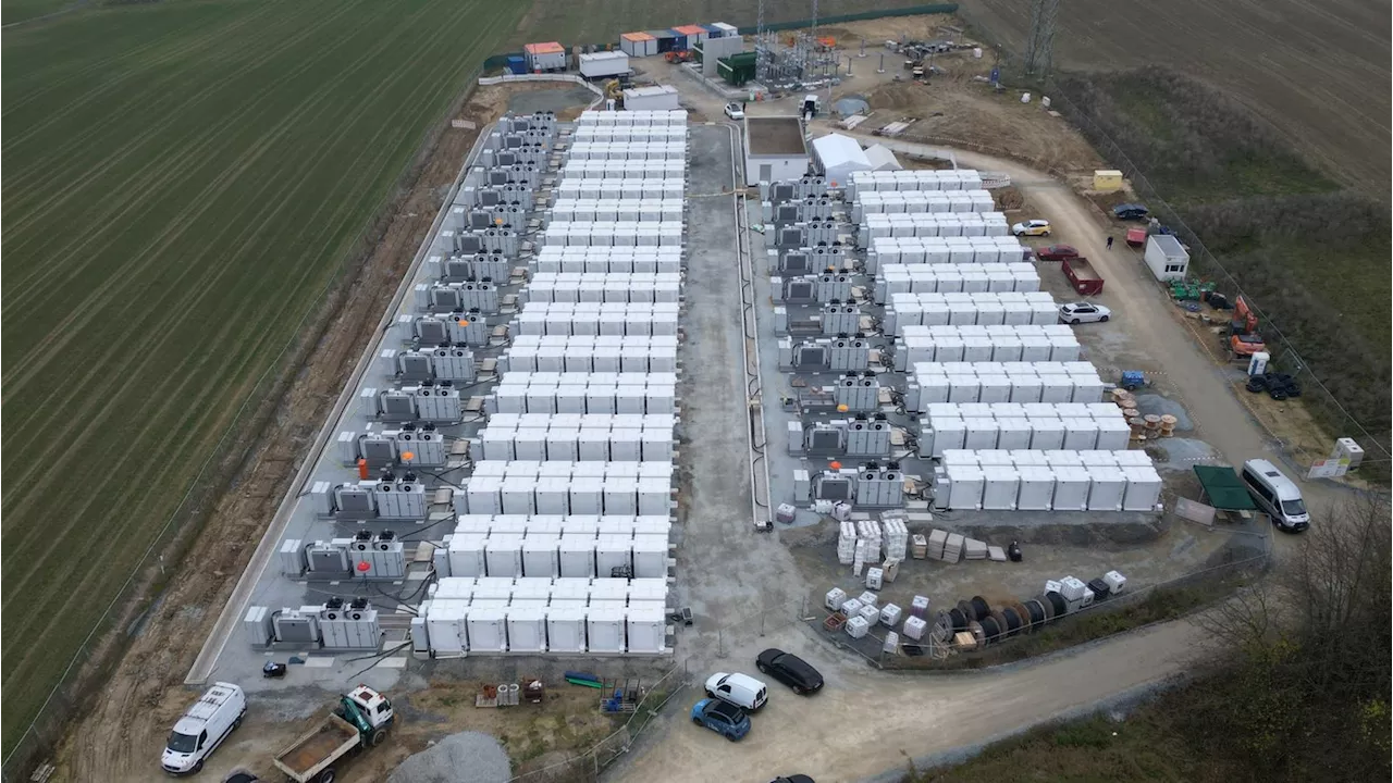 Bayern's Größte Batterie: 324 'Cubes' Speichern Strom in Arzberg