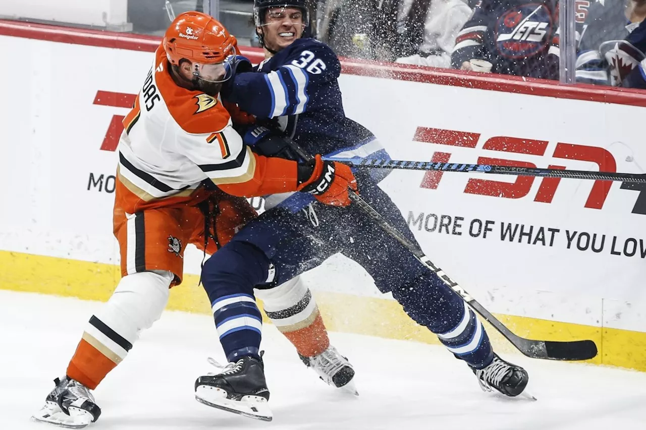 Anaheim Ducks Defeat Winnipeg Jets in Overtime