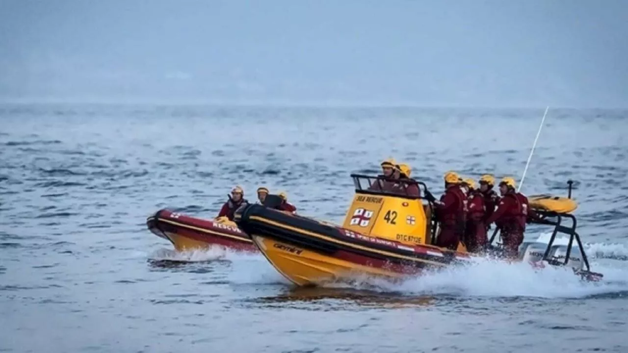 Teenager Missing After Rip Current Drowning Incident in Cape Town