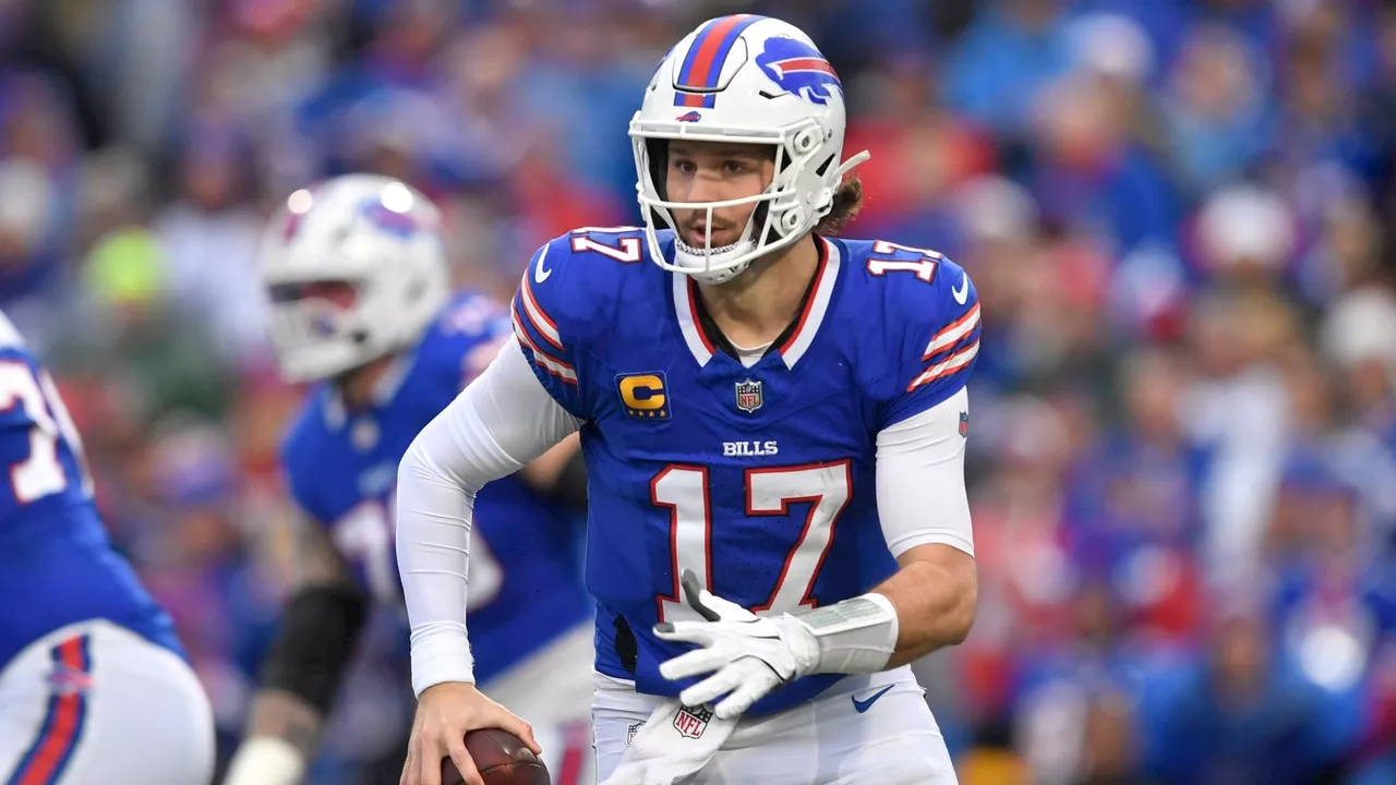 Josh Allen vs. Lamar Jackson: A Tight Race for the 2025 NFL MVP