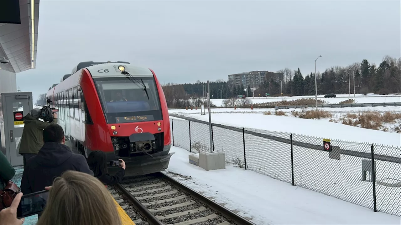 Ottawa's New LRT Lines Open to Public