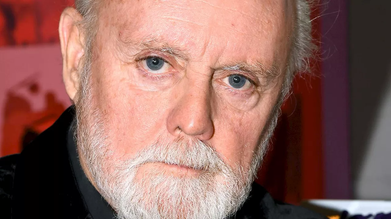 Queen Drummer Roger Taylor Wins Barn Battle