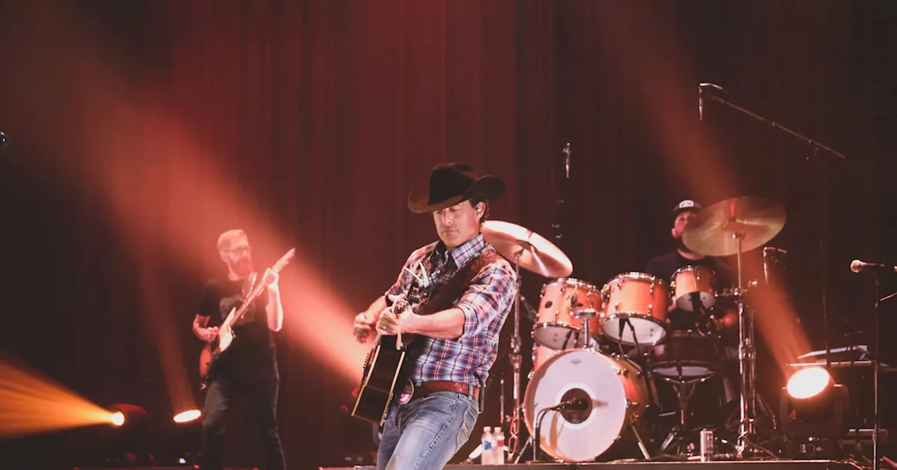 Country Singer Jon Wolfe Brings His Independent Spirit to Billy Bob's Texas