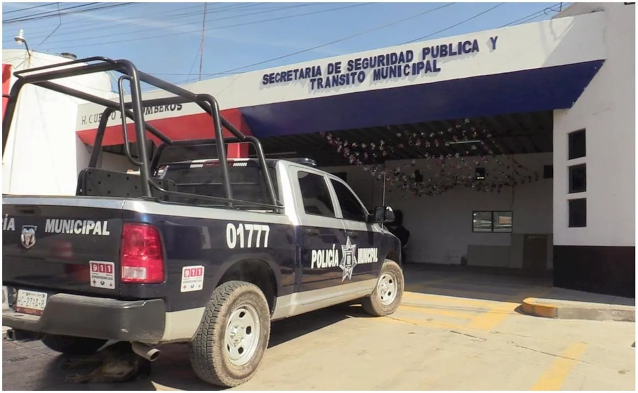 Joven da a luz en baños de Central de Autobuses de Tula, Hidalgo; policías la auxilian en el parto