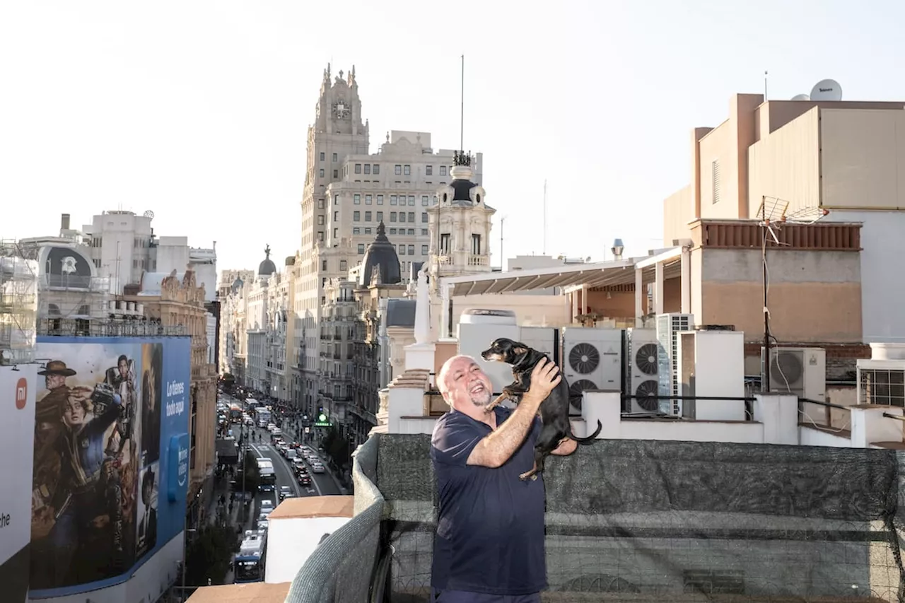 A Calle Gran Vía: Uma Viagem de Moradores a Turistas