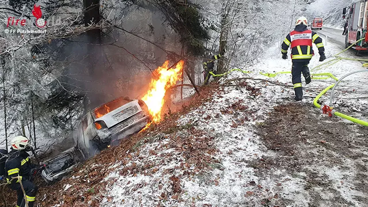 PKW-Brand nach Unfall in Mühlkreis