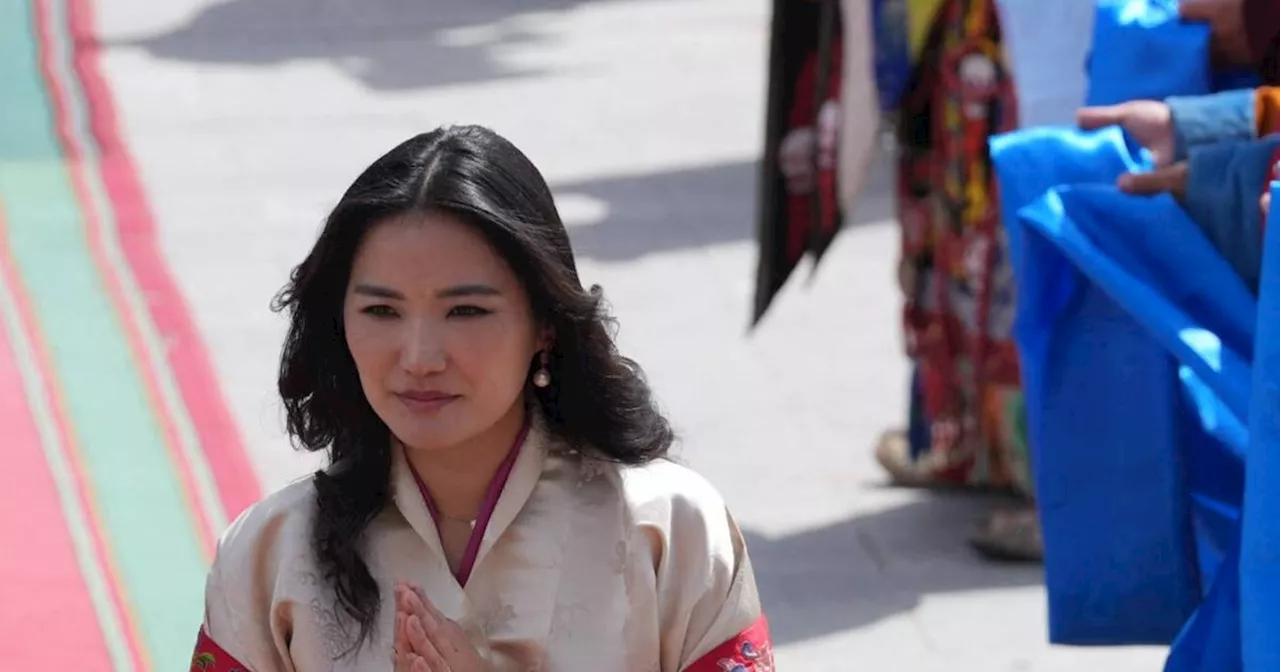 La Reine Jetsun Pema du Bhoutan célèbre Nyilo avec sa famille