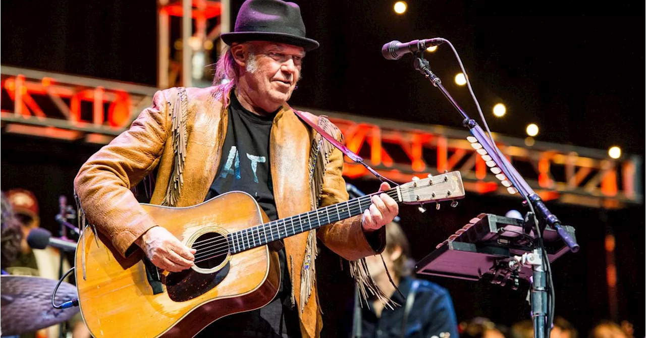 Neil Young Briefly Reconsiders Glastonbury Performance, Then Changes His Mind