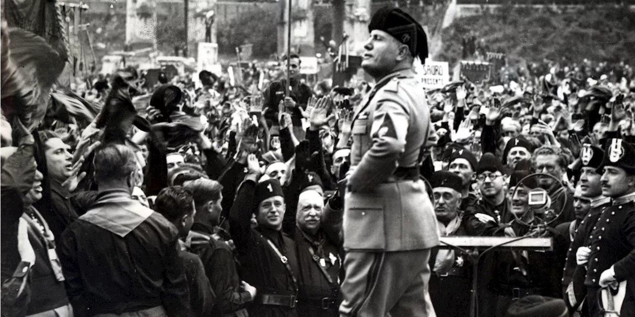 Il Discorso di Mussolini e l'Inizio del Fascismo