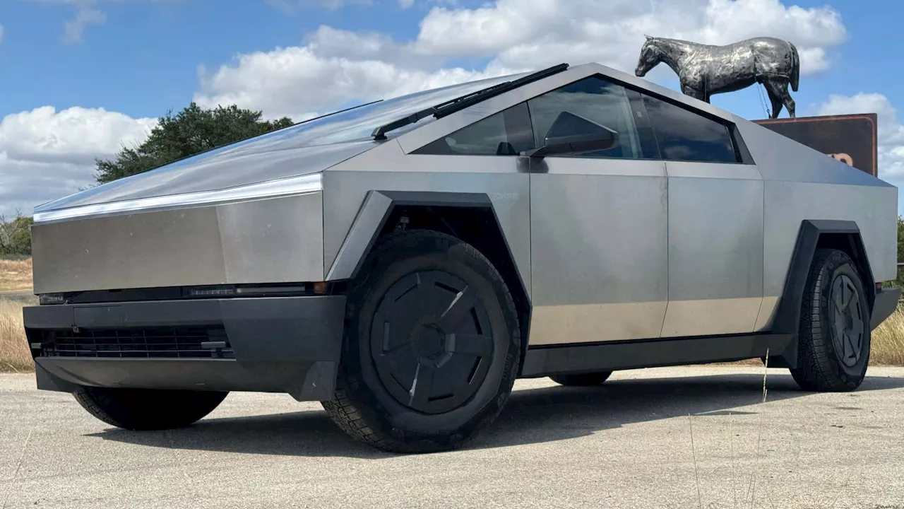 Cheapest Tesla Cybertruck Trim Now Eligible for $7,500 Tax Credit