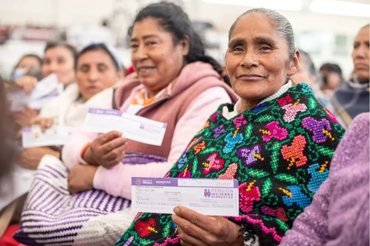 Claudia Sheinbaum lanza el programa 'Mujeres Bienestar' en México