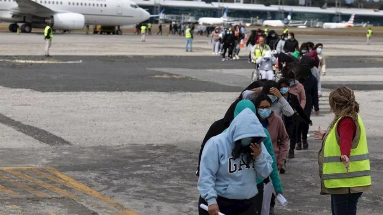 Guatemala recibe 522 deportados en los primeros vuelos de 2025