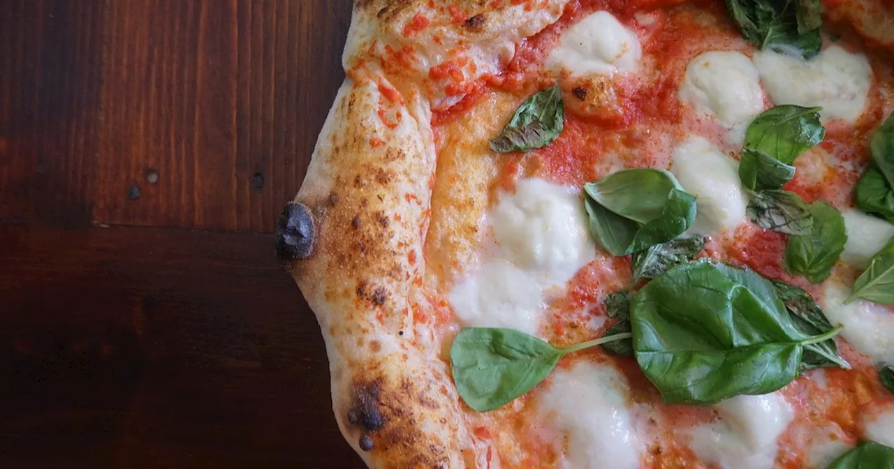 Venezia, scontrino choc per Capodanno: il prezzo di una pizza margherita e una marinara