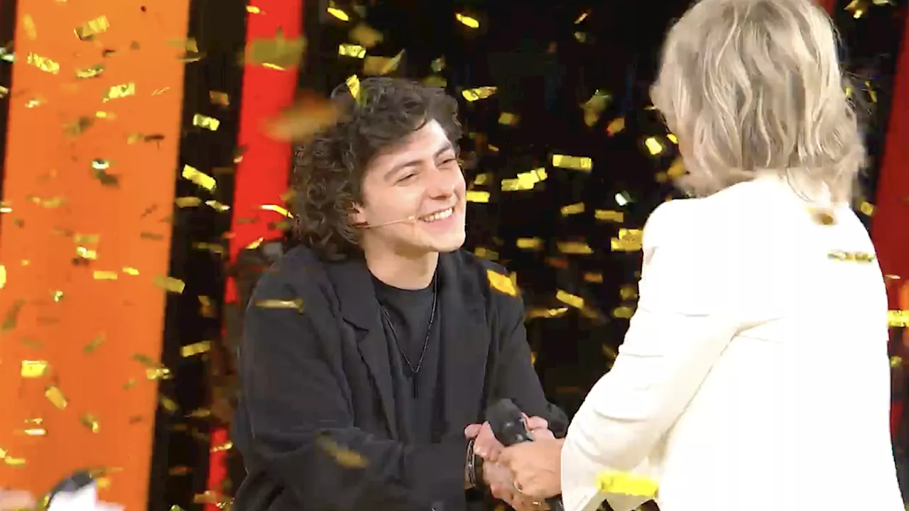 Matteo Fraziano vince 'Tu si que vales' 2024 con l'arte delle ombre cinesi