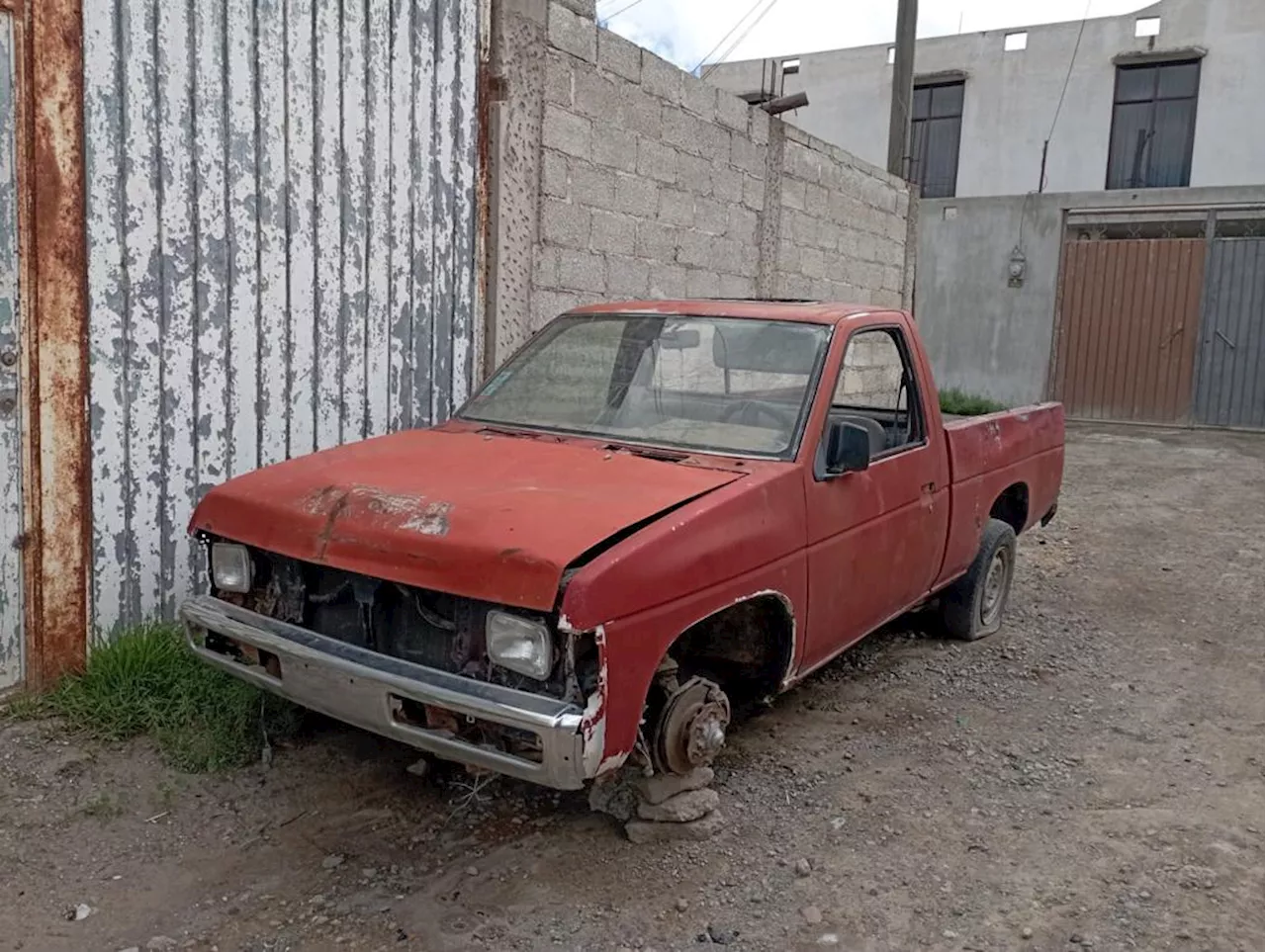 Retiran 394 Autos Abandonados en Gustavo A. Madero