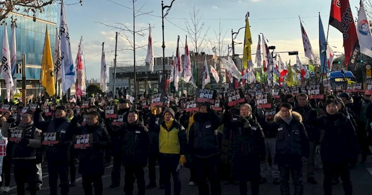 “민중에게 가혹했던 공권력, 강자에겐 한없이 약해...‘인면수심’ 윤석열 체포하라”