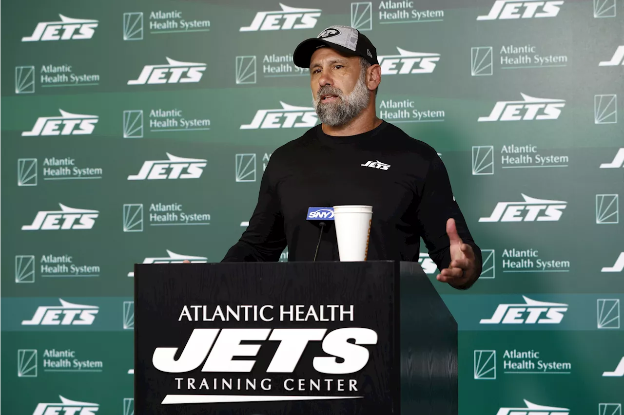 Jets Interim Coach Ulbrich Eyes Permanent Position Despite Team Struggles