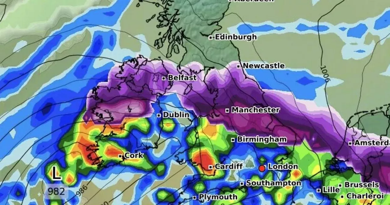 Mega 400-mile snow band to batter Britain this weekend as temperatures plummet