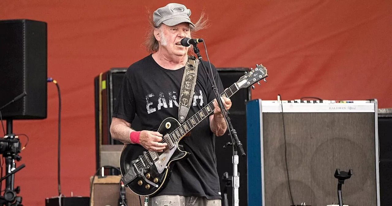 Nach Boykott: Neil Young will doch in Glastonbury spielen