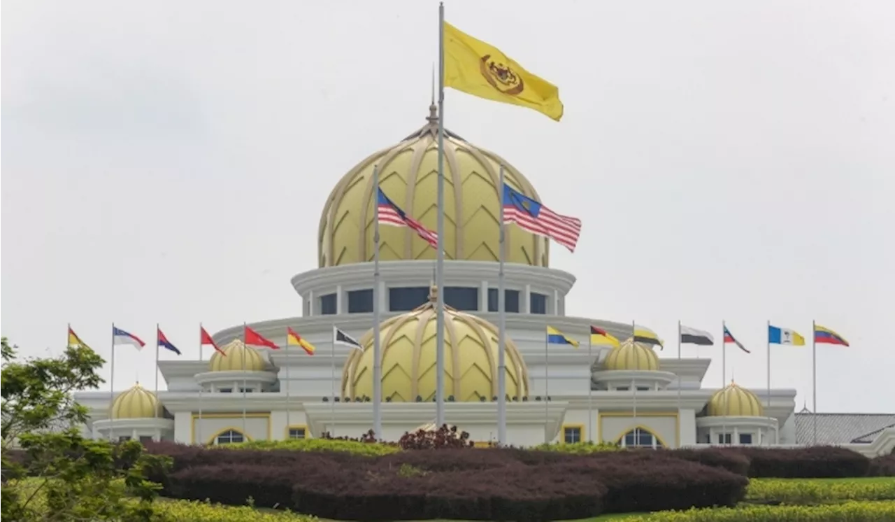 Malaysian Monarch Has Power to Grant Pardons and Reduce Sentences