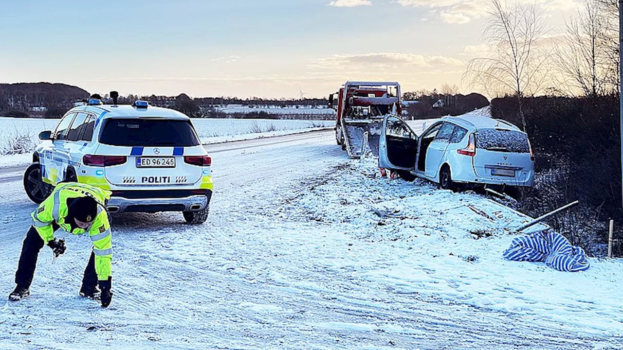 Trafikulykke på Herningvej: Personbil og lastbil kolliderer
