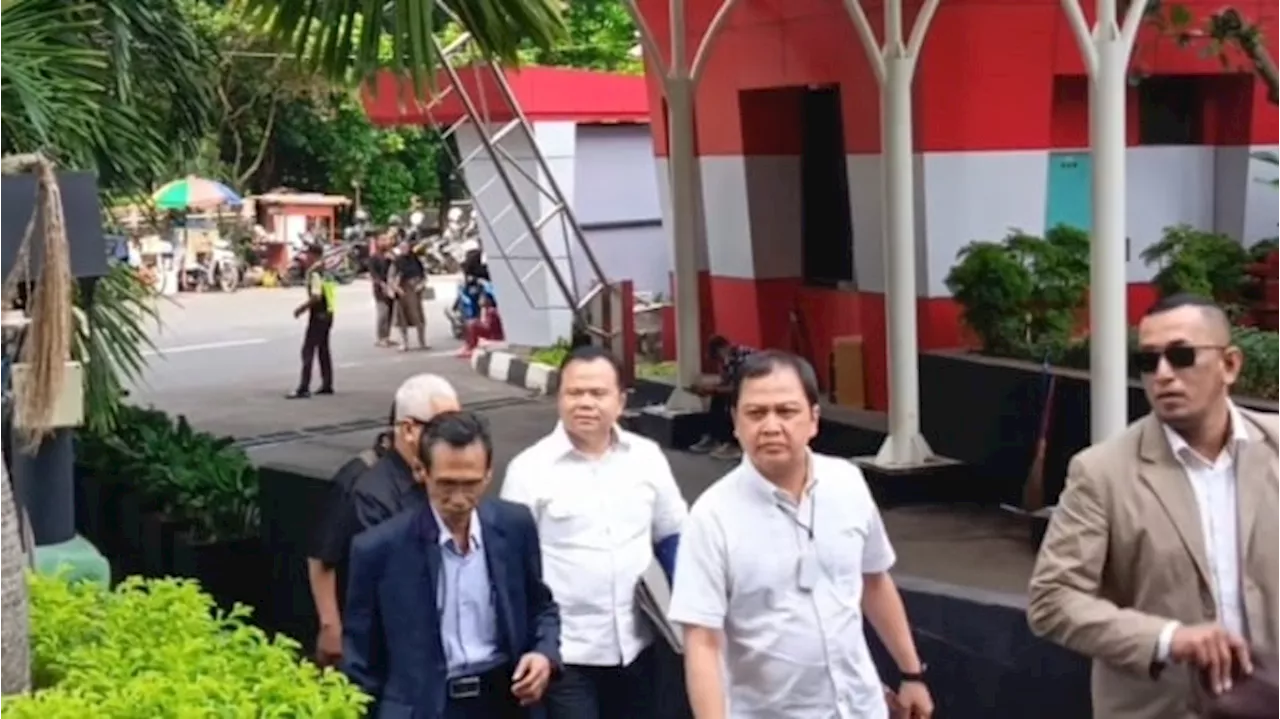 KPK Panggil Eks Dirjen Imigrasi Ronnie Sompie soal Kasus Suap yang Menjerat Hasto