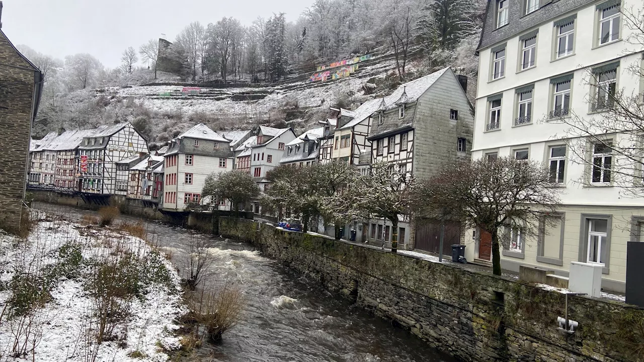 Wetter in NRW: Schnee, Regen und glatte Straßen