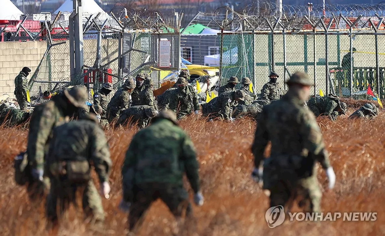 제주항공 참사, 희생자 유류품·차량 인계…42명 시신 유가족 품으로