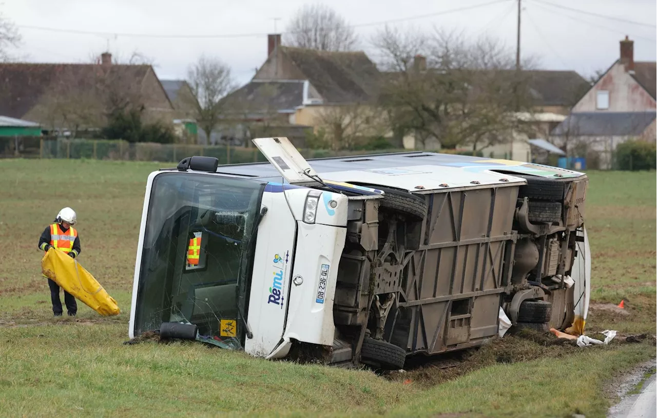 Accident de Car Scolaire En Mortel dans l'Eure-et-Loir : Une Lycéenne Décédée et 20 Blessés