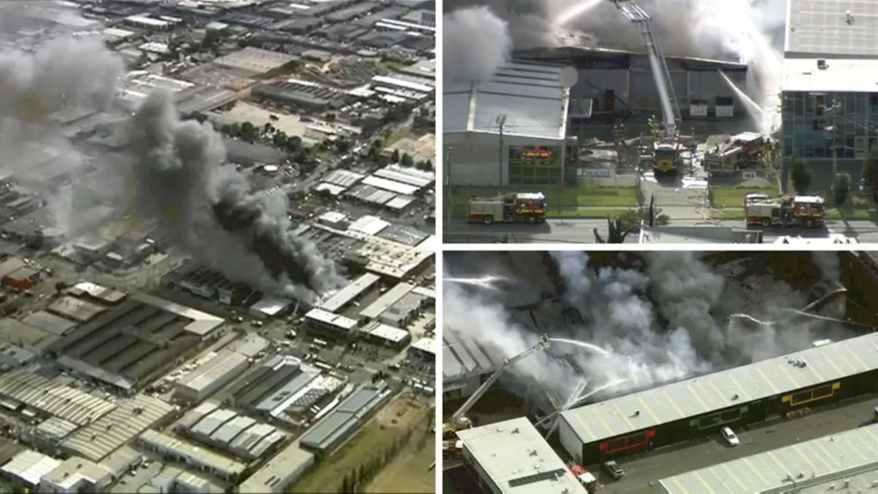 Major Factory Fire Engulfs Melbourne Suburb