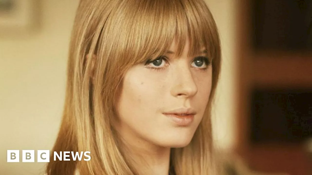 Marianne Faithfull: Singer and actress dies at 78