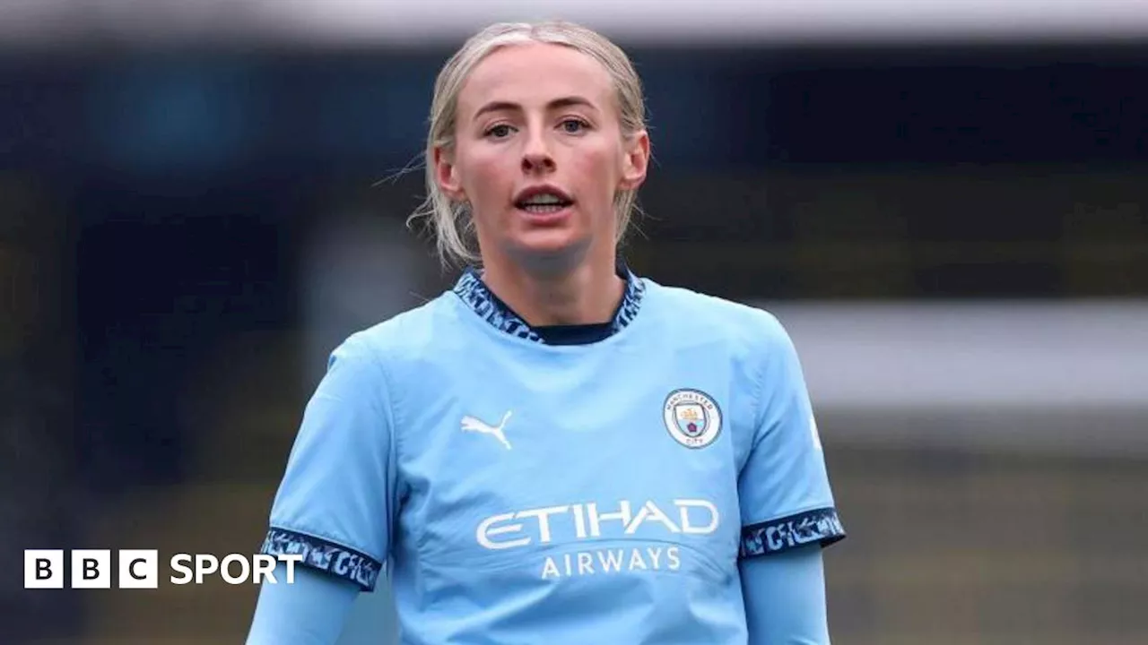 Manchester United Eye Chloe Kelly Transfer as England Star Seeks New Opportunities