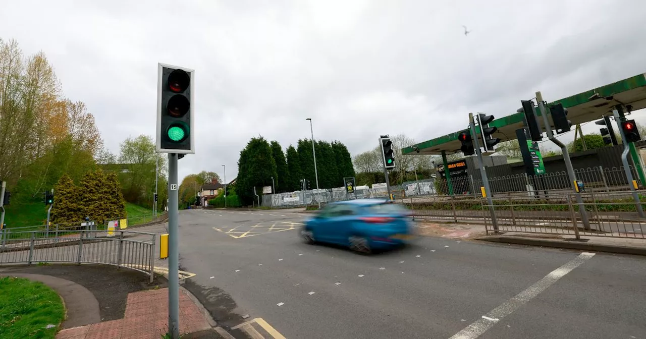 Drivers Beware: Common Traffic Light Mistake Could Cost £100