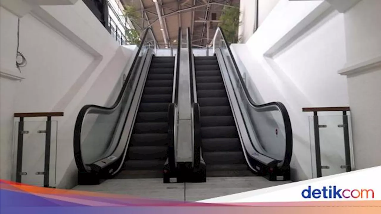 Eskalator Stasiun Pasar Senen Mati, KAI Ungkap Penyebabnya