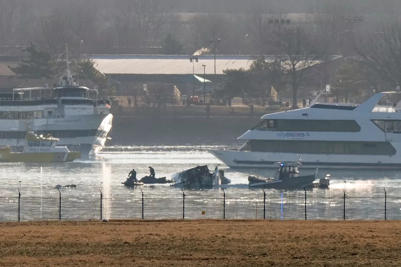 Choque aéreo en Washington: 30 segundos fatales; revelan audio del piloto de helicóptero con torre de control antes de colisionar con avión