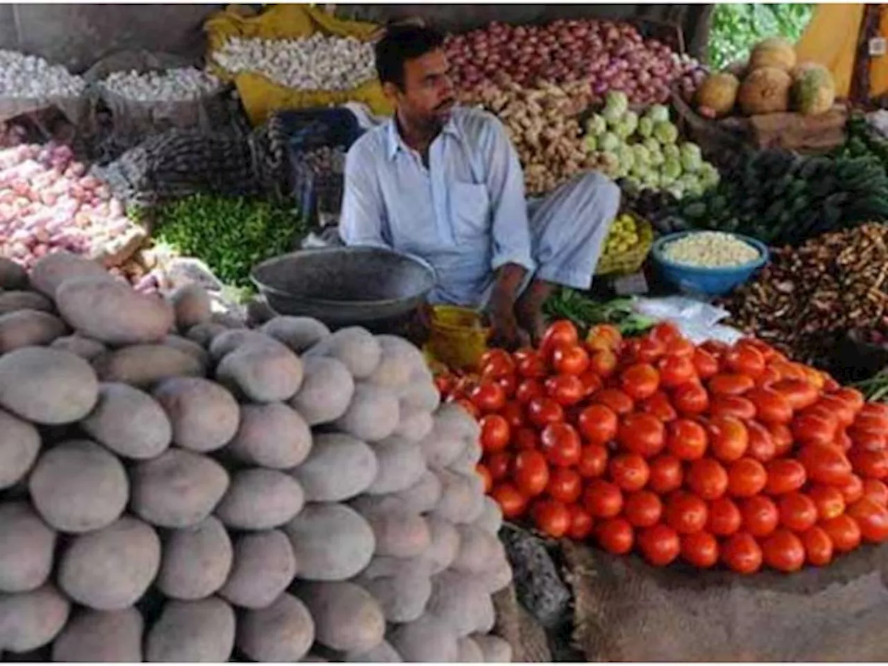 مملکتِ پاکستان میں مہنگائی کی شرح میں نمایاں کمی