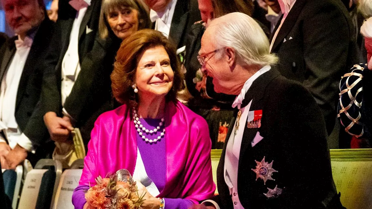 Königin Silvia und Carl Gustaf strahlen auf KSLA-Gala vor Verliebtheit