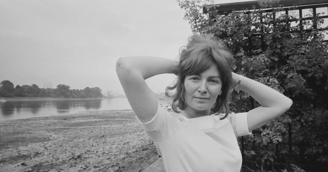 Blue Road: Exploring the Extraordinary Life of Edna O'Brien