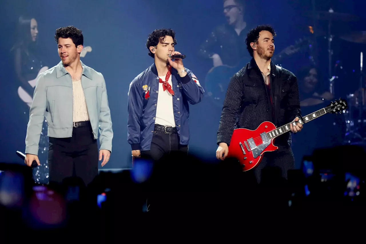 Jonas Brothers regresan a Disney con película navideña