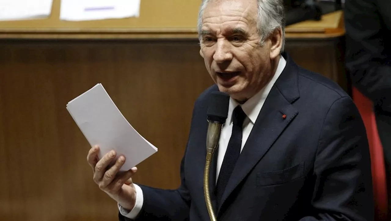 La Macronie divisée sur l'immigration : Bayrou prône l'équilibre et la cohésion