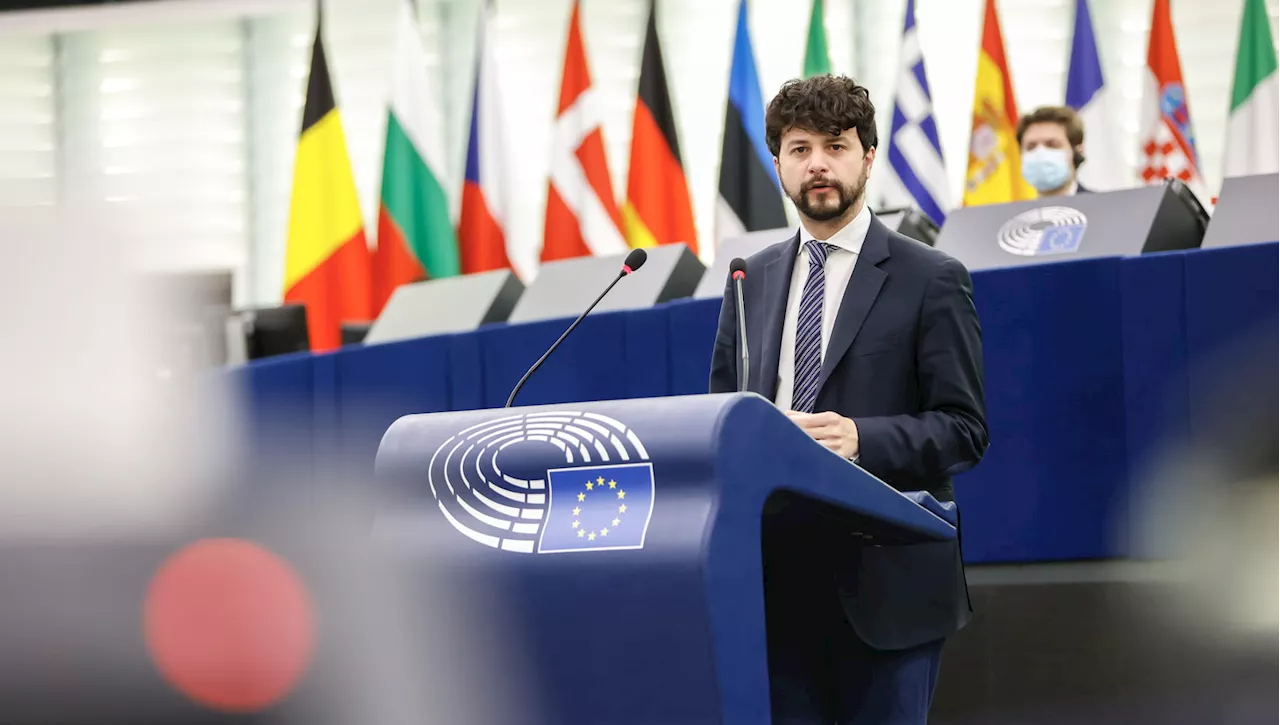 DeepSeek e l'AI Act: Benifei smentisce la colpa della legge