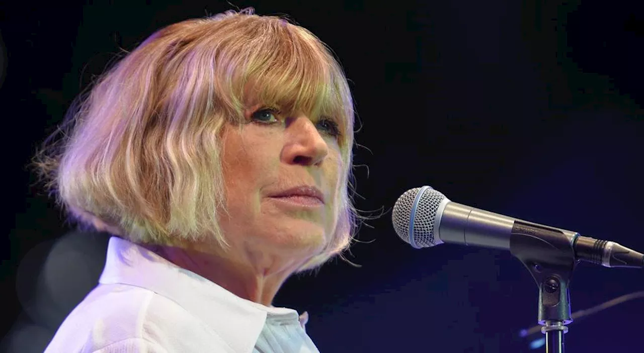 Marianne Faithfull ricoverata: la cantante positiva al coronavirus